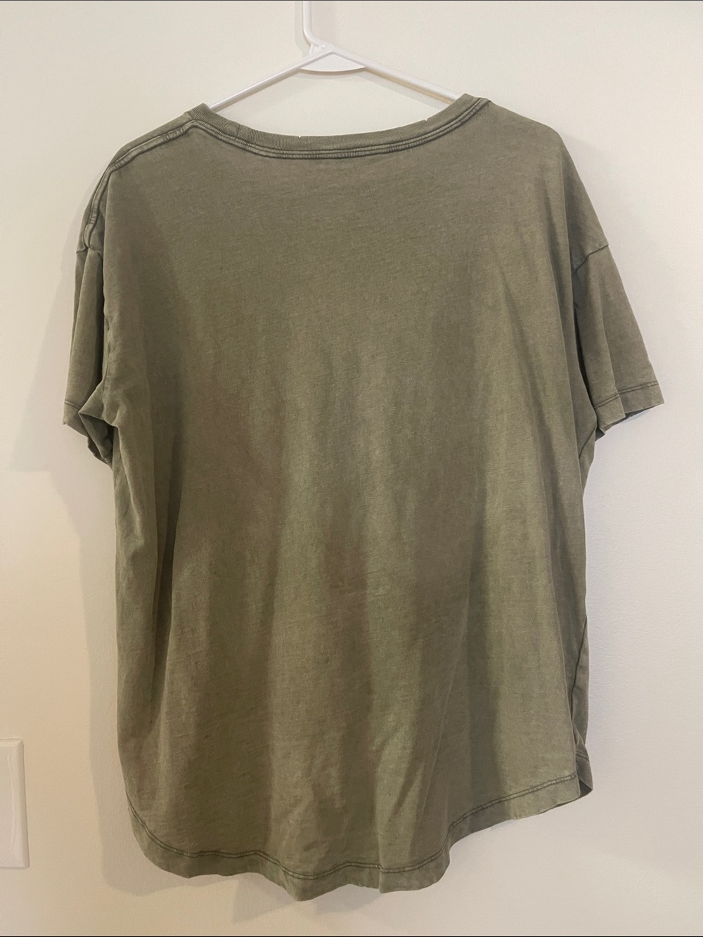 Aerie T-Shirt - Picture 4 of 4